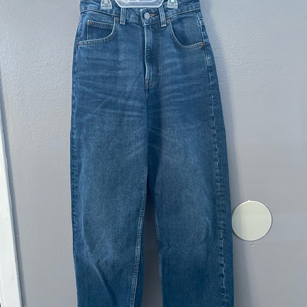 H&M | 90s Baggy Jeans
